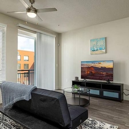 Апартаменти Modern 1B Downtown Slc With Wfh Setup, Gym, Fast Wi-Fi, Pool Солт-Лейк-Сіті Екстер'єр фото