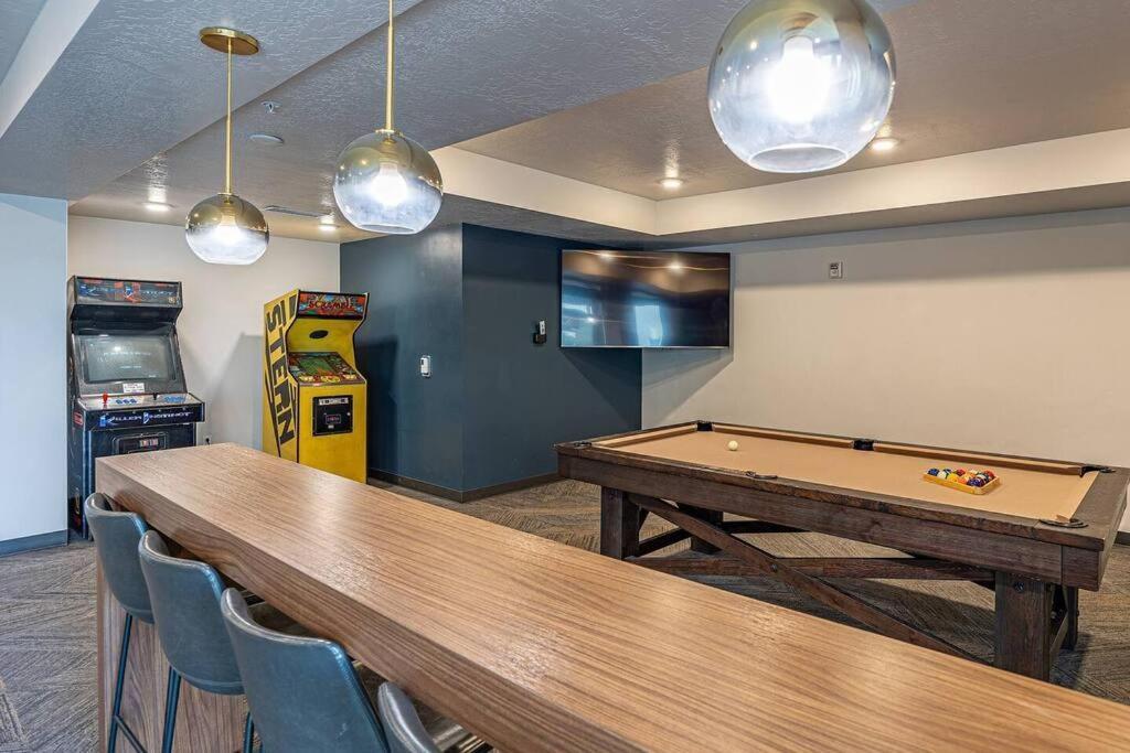 Апартаменти Modern 1B Downtown Slc With Wfh Setup, Gym, Fast Wi-Fi, Pool Солт-Лейк-Сіті Екстер'єр фото