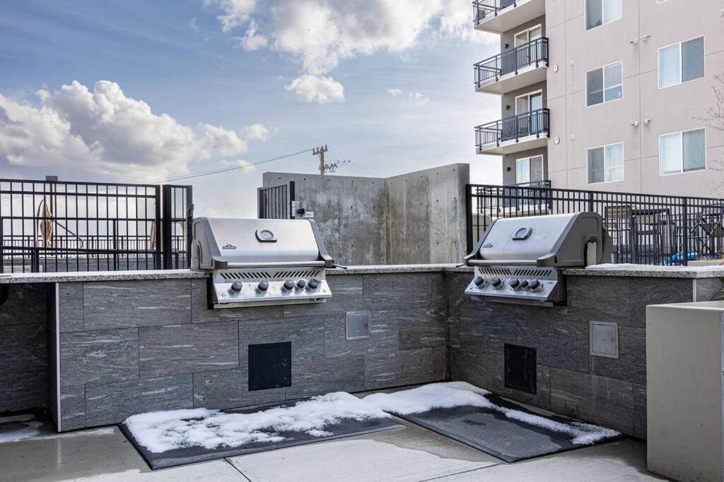Апартаменти Modern 1B Downtown Slc With Wfh Setup, Gym, Fast Wi-Fi, Pool Солт-Лейк-Сіті Екстер'єр фото